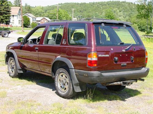 Nissan Pathfinder 1997 photo 4