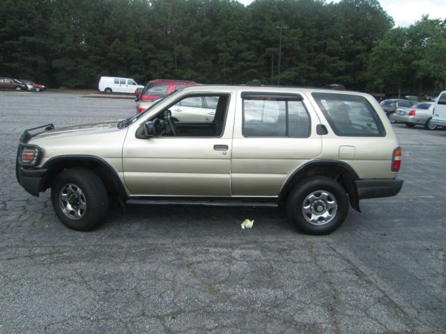 Nissan Pathfinder 1997 photo 4