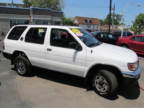 Nissan Pathfinder 1998 photo 2