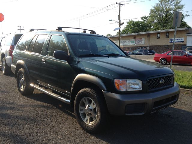 Nissan Pathfinder AWD W/leatherroof (7pass) SUV