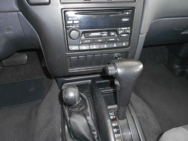 Nissan Pathfinder 1999 photo 9