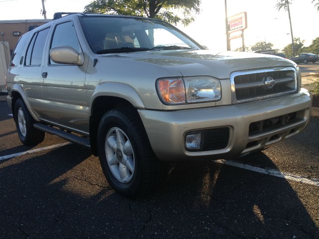 Nissan Pathfinder 1999 photo 2