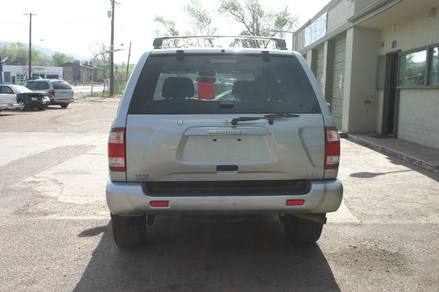 Nissan Pathfinder 2000 photo 5