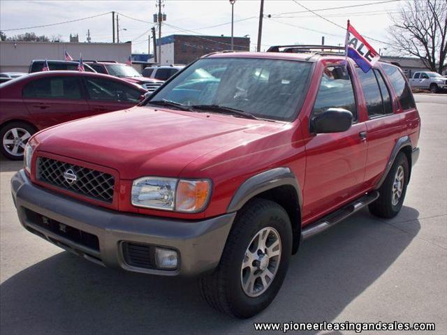 Nissan Pathfinder 2000 photo 1