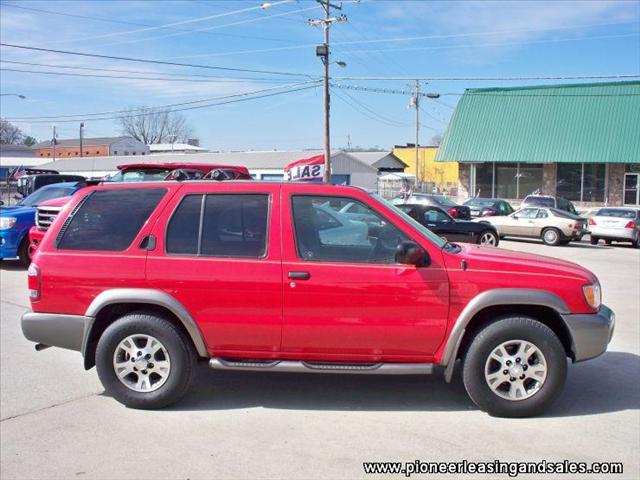 Nissan Pathfinder 2000 photo 4