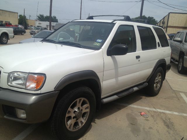 Nissan Pathfinder 2001 photo 3