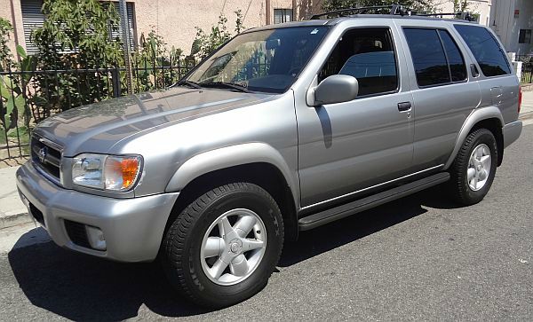 Nissan Pathfinder 2001 photo 3