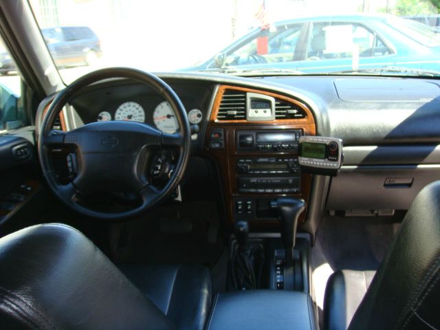 Nissan Pathfinder 2001 photo 3