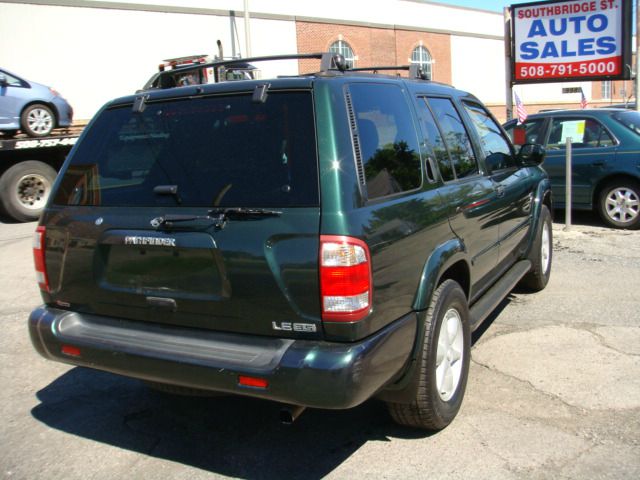 Nissan Pathfinder 2001 photo 5