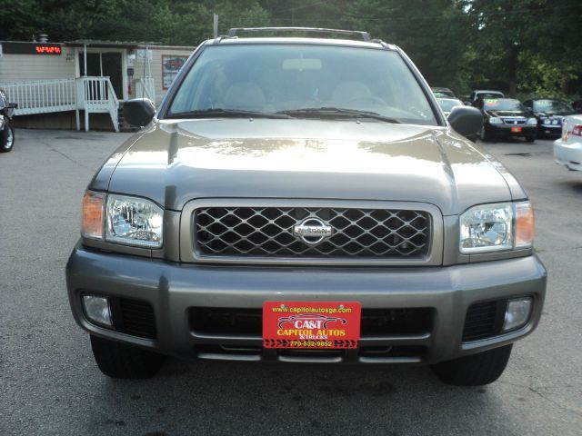 Nissan Pathfinder 2001 photo 2