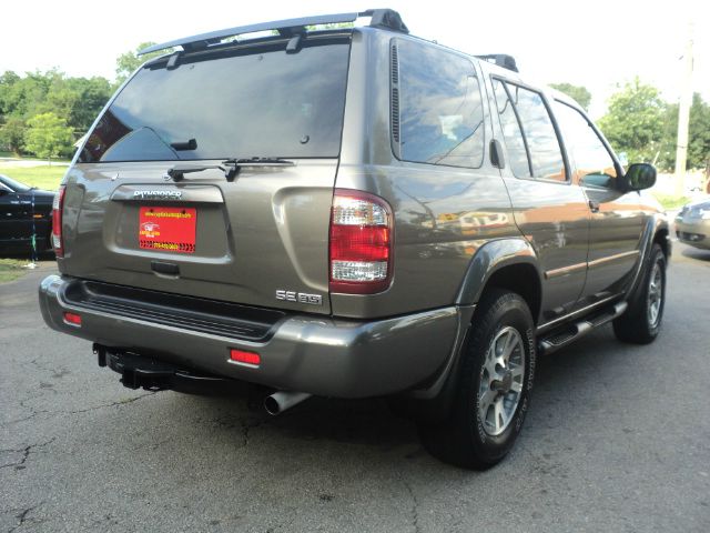 Nissan Pathfinder 2001 photo 4