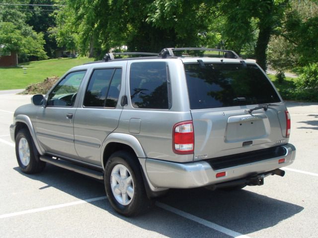 Nissan Pathfinder 2001 photo 40