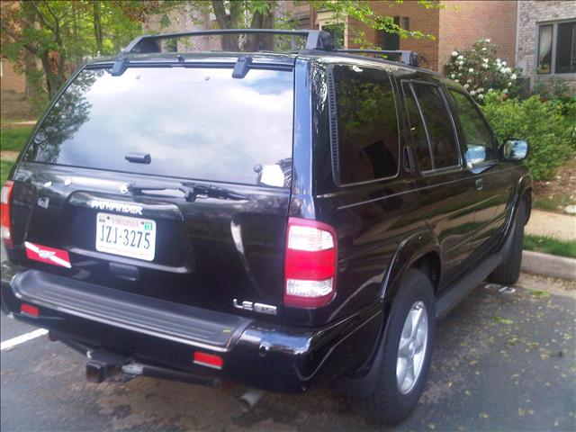 Nissan Pathfinder 2001 photo 4