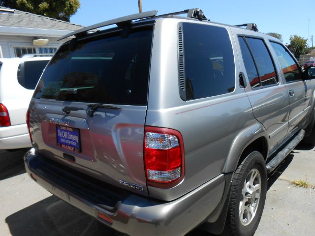 Nissan Pathfinder EX-L W/ DVD System SUV