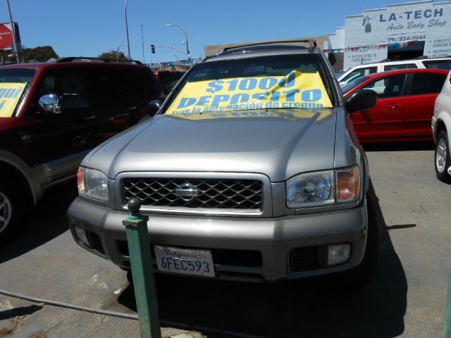 Nissan Pathfinder 2001 photo 3