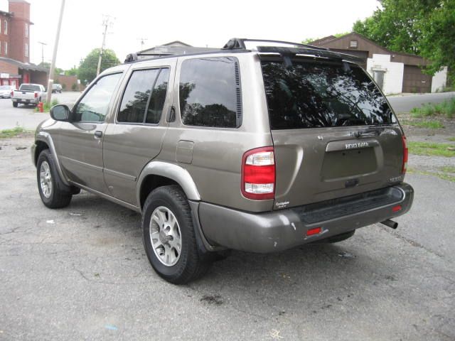 Nissan Pathfinder 2001 photo 3