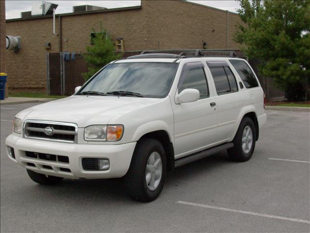 Nissan Pathfinder 2001 photo 3