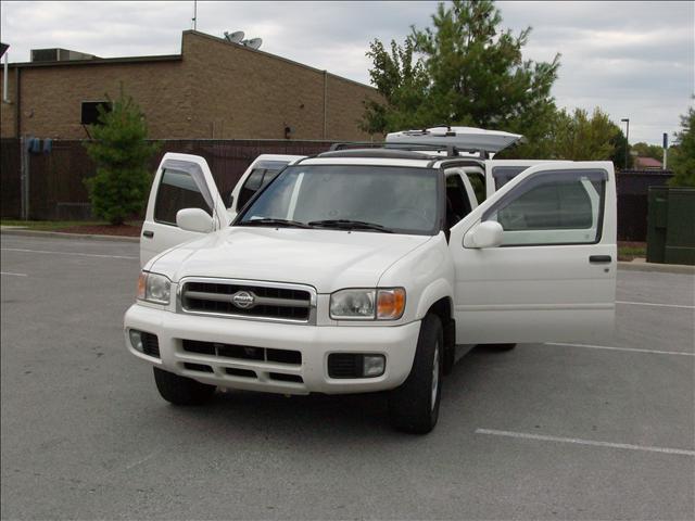 Nissan Pathfinder 2001 photo 4