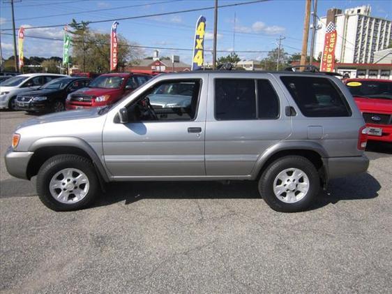 Nissan Pathfinder 2001 photo 2