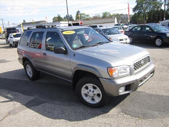 Nissan Pathfinder 2001 photo 4