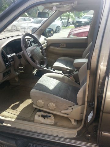 Nissan Pathfinder 2001 photo 4