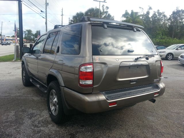 Nissan Pathfinder 2001 photo 8