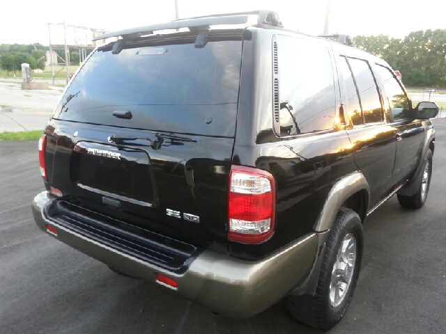 Nissan Pathfinder 2001 photo 4