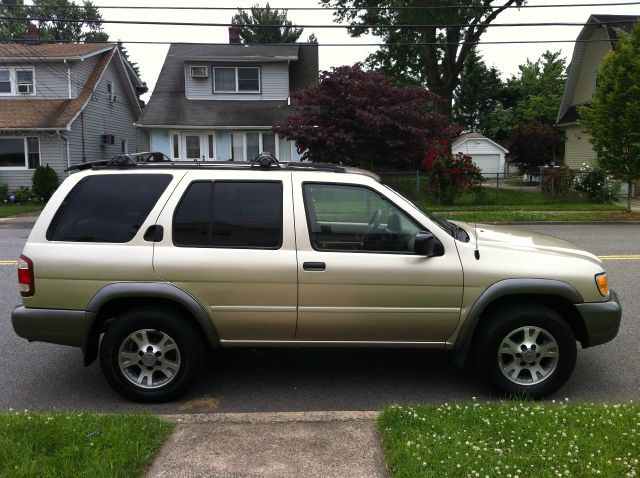 Nissan Pathfinder 2001 photo 13