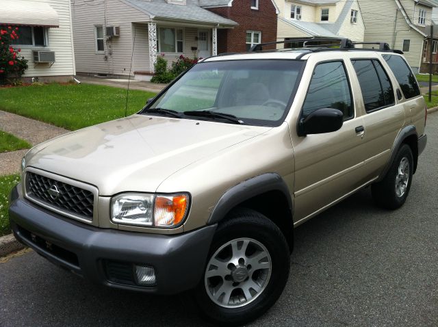 Nissan Pathfinder 2001 photo 18