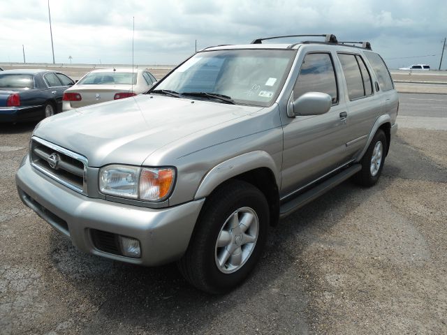 Nissan Pathfinder 2001 photo 5