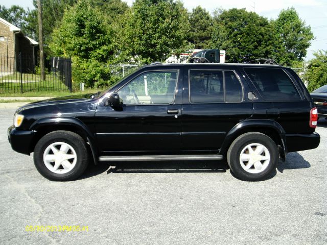 Nissan Pathfinder 2001 photo 5