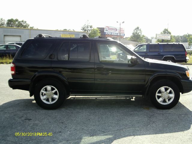 Nissan Pathfinder 2001 photo 6