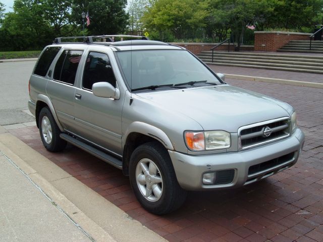 Nissan Pathfinder 2001 photo 10