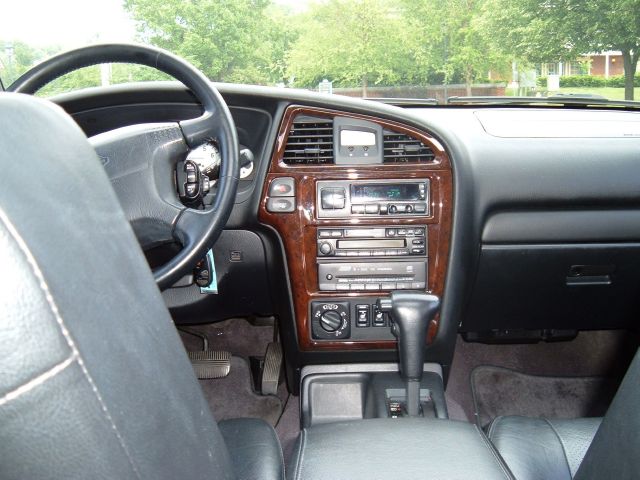 Nissan Pathfinder 2001 photo 4