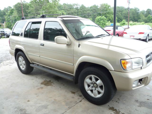 Nissan Pathfinder 2001 photo 3