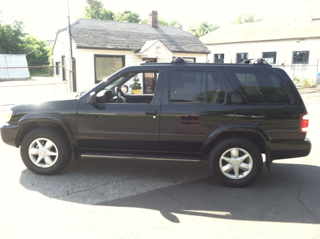 Nissan Pathfinder 2001 photo 3