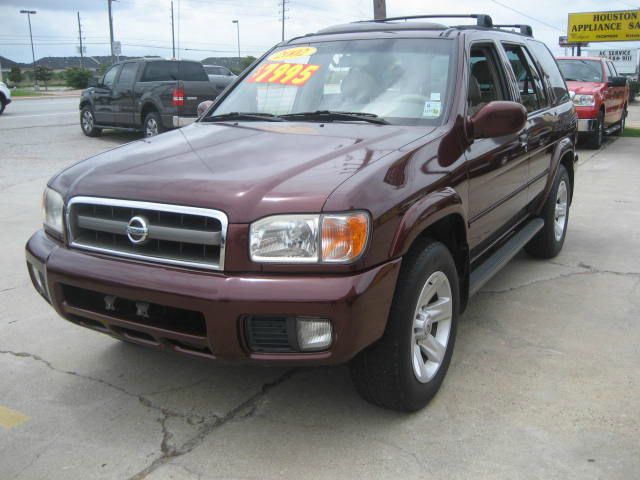 Nissan Pathfinder 2002 photo 14