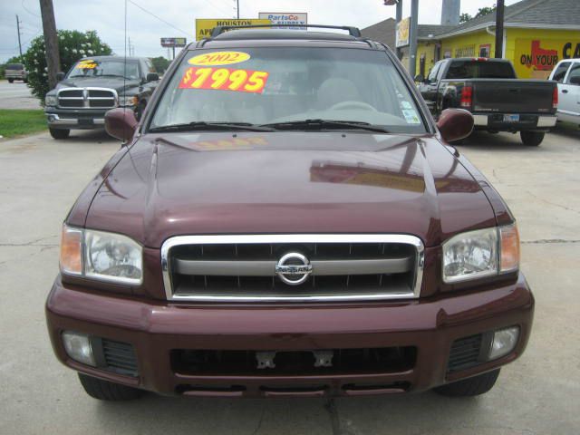 Nissan Pathfinder 2002 photo 15