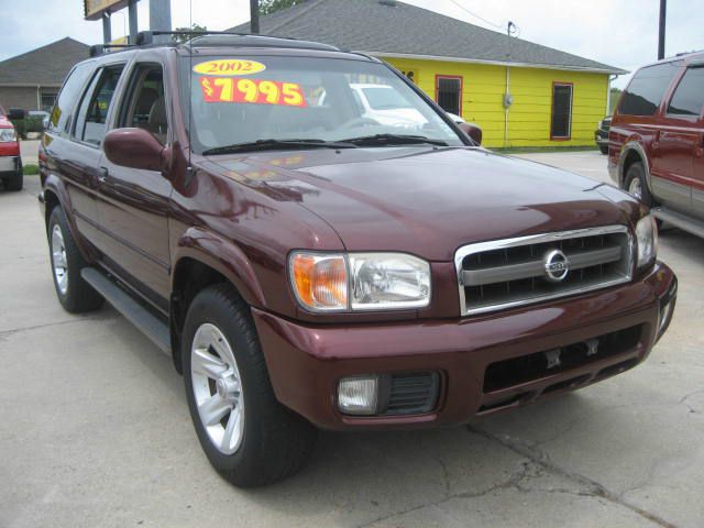 Nissan Pathfinder 2002 photo 16