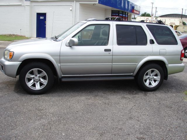 Nissan Pathfinder 2002 photo 15