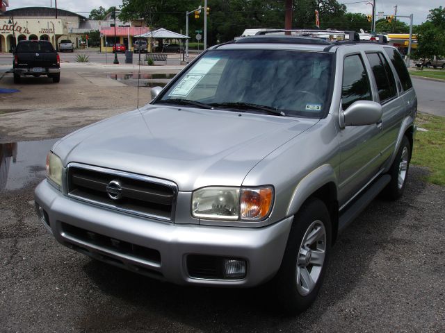 Nissan Pathfinder 2002 photo 4