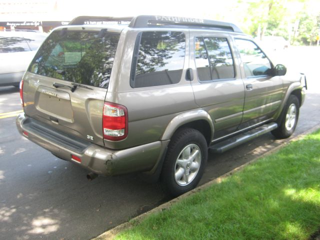 Nissan Pathfinder 2002 photo 4