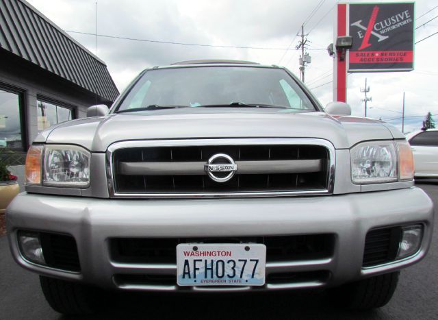 Nissan Pathfinder 2002 photo 2