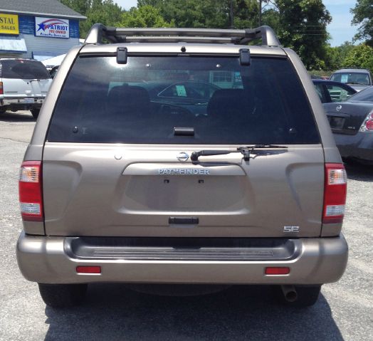 Nissan Pathfinder EX-L W/ DVD System SUV