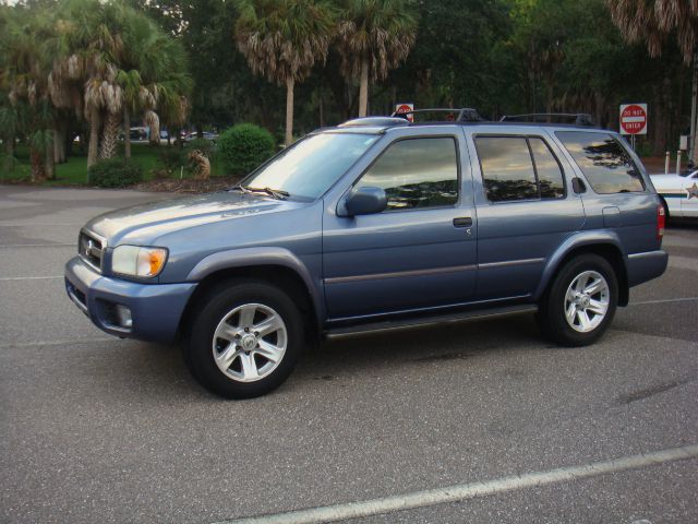 Nissan Pathfinder 2002 photo 3