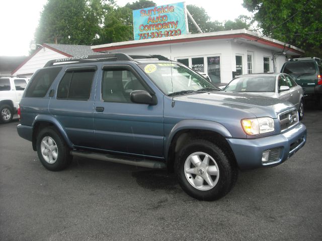 Nissan Pathfinder EX-L W/ DVD System SUV