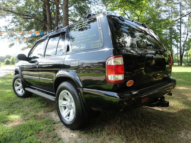 Nissan Pathfinder 2002 photo 3