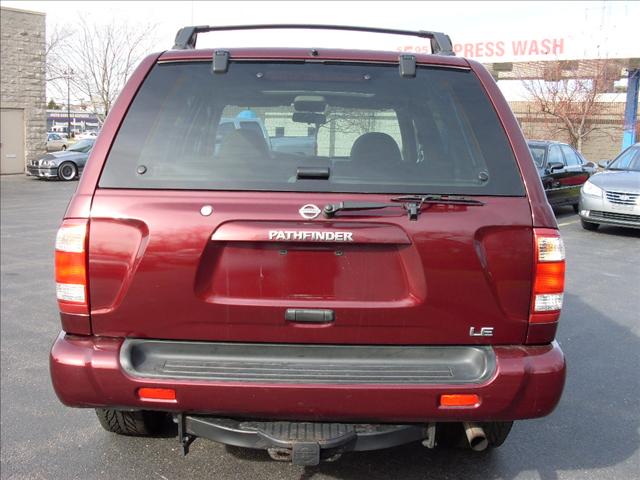 Nissan Pathfinder 2002 photo 2