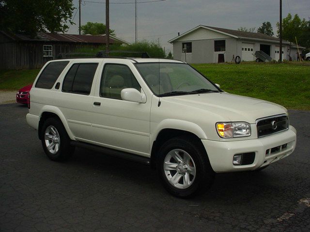 Nissan Pathfinder 2002 photo 3