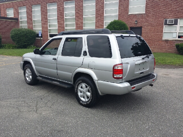 Nissan Pathfinder EX-L W/ DVD System SUV